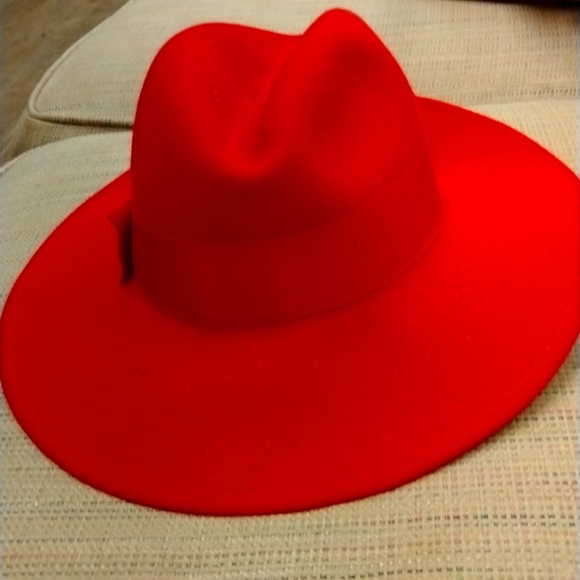 Liz Claiborne Wool Designer hat 1size  hat $39+ fr - Picture 2 of 9